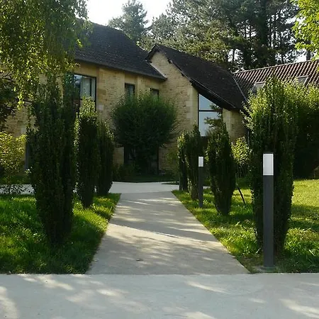 Les Jardins Du Porche 4*